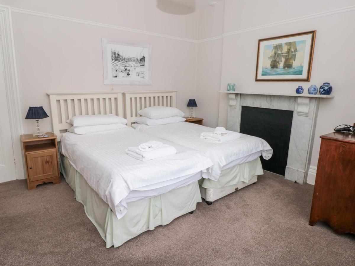 2 York House Appartement Dartmouth Buitenkant foto